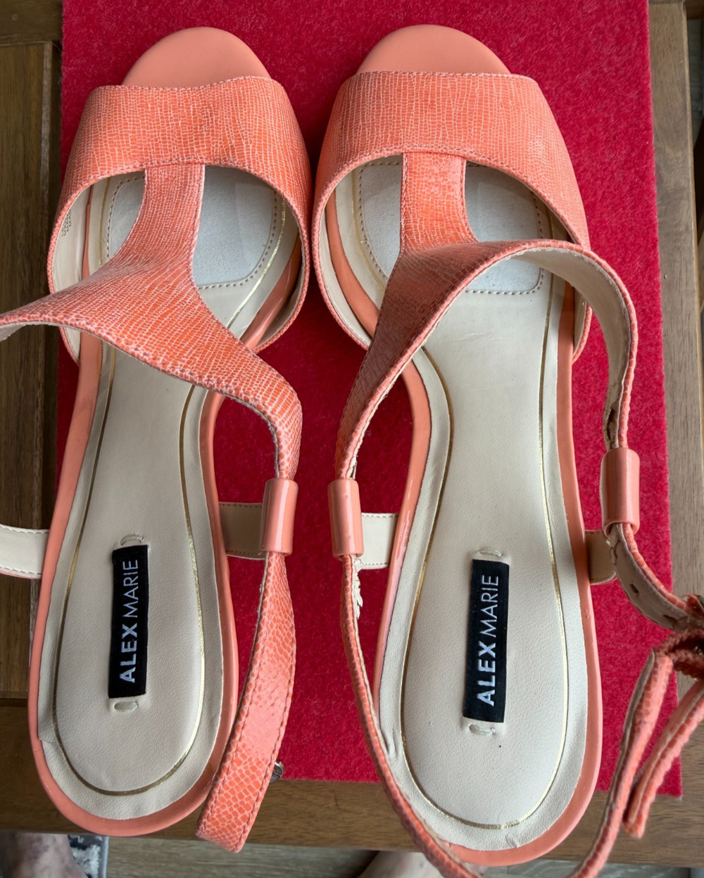 Women Shoes. Alex Marie T strap Style Giaddah Coral Sandal Sz 10 Leather 3' heel